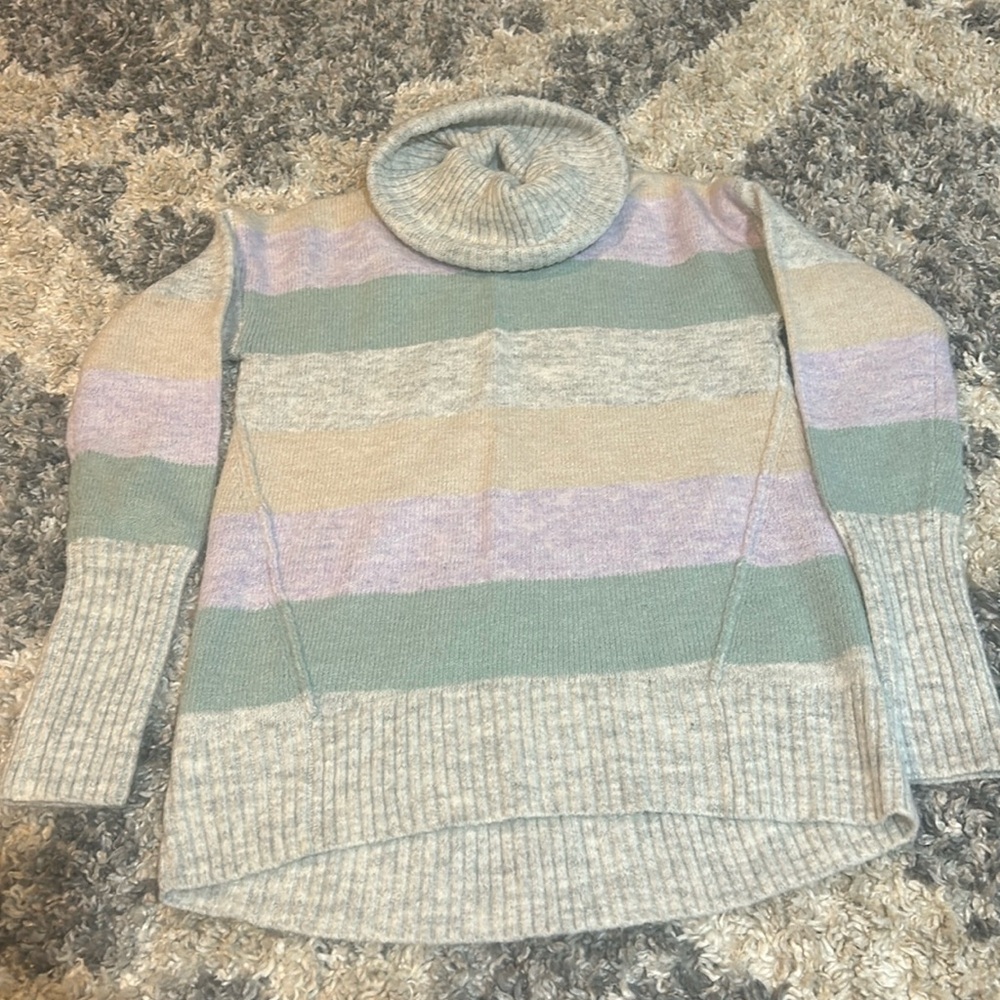 Gap, cowl neck sweater, size xsmall